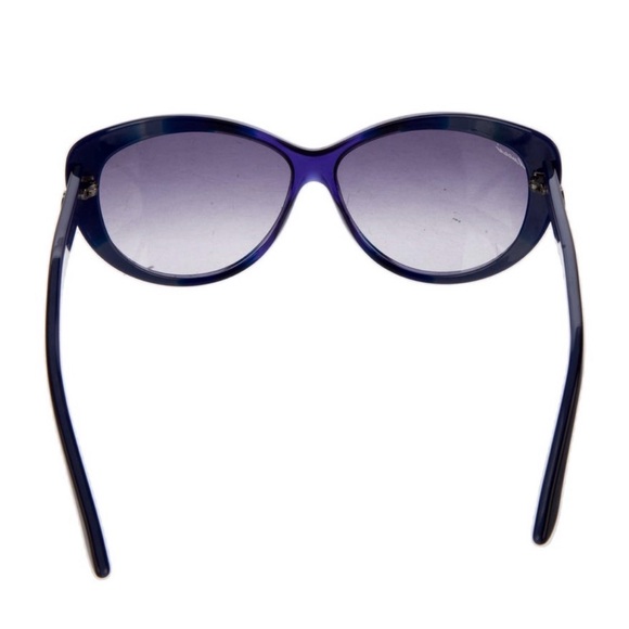 Gucci Blue Cat-Eye Sunglasses - Picture 4 of 10